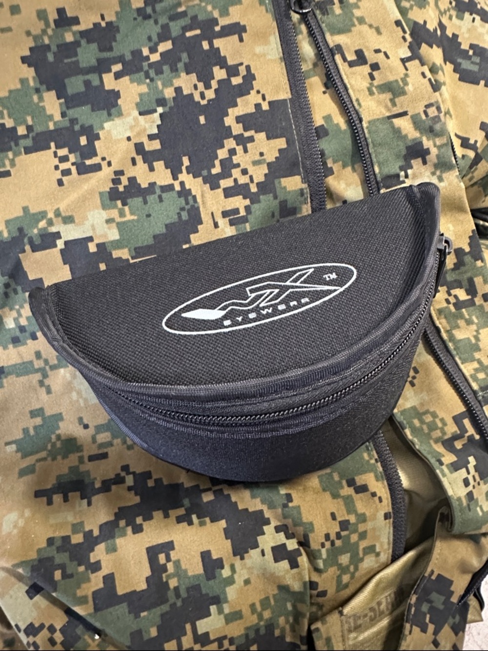 Wiley X WX Eyewear Sunglass CASE ONLY plus instructions cloth and Wiley X strap